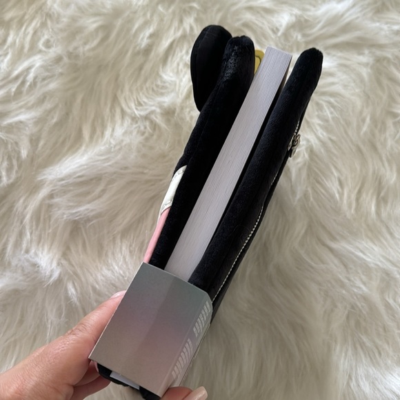 NEW Disney100 Minnie Mouse Classic Cosplay Plush Refillable Stationery Journal - Picture 6 of 6